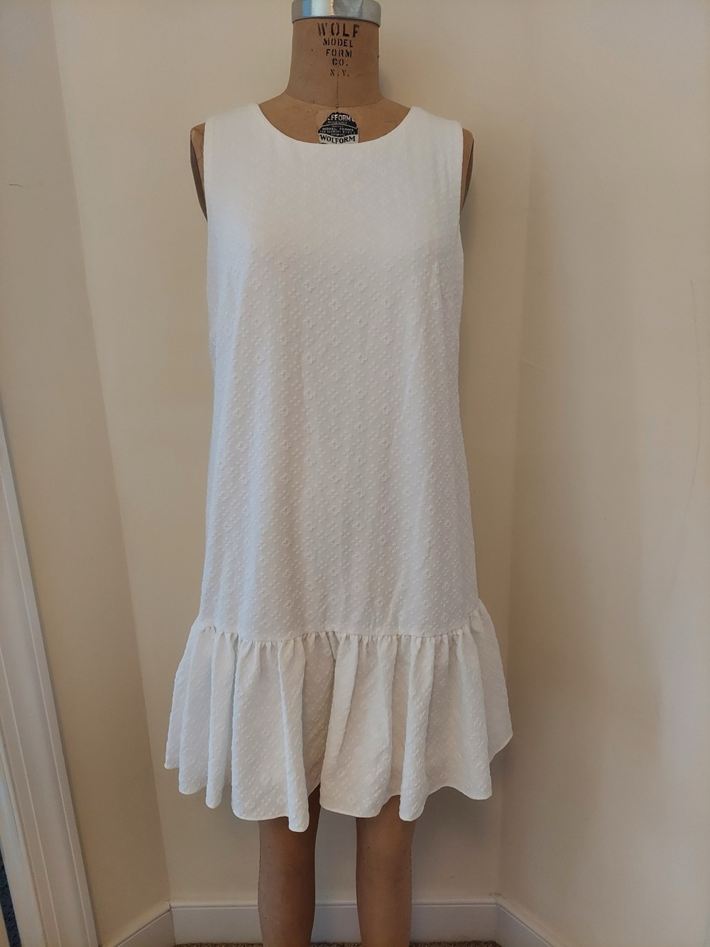 Tommy Hilfiger White Sleeveless Ruffle-Hem Mini Dress